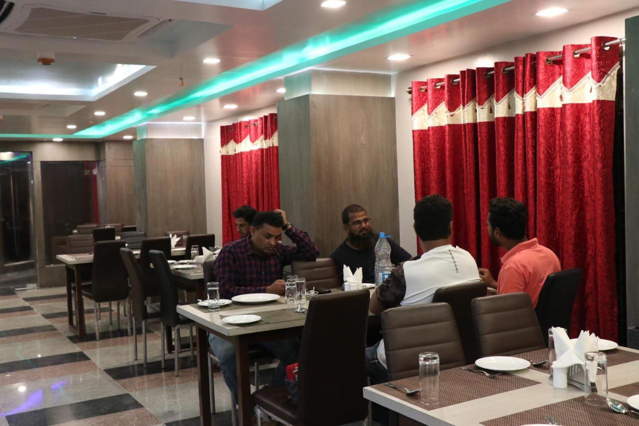Hotel Nandini Baharampur エクステリア 写真