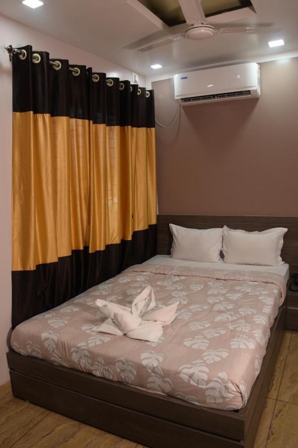 Hotel Nandini Baharampur エクステリア 写真